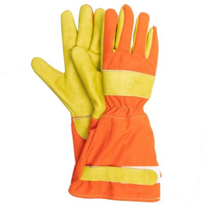 Paar Handschuhe für Brandinterventionen
