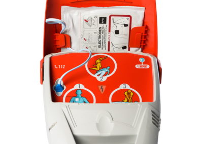 Defibrillator for rescue teams