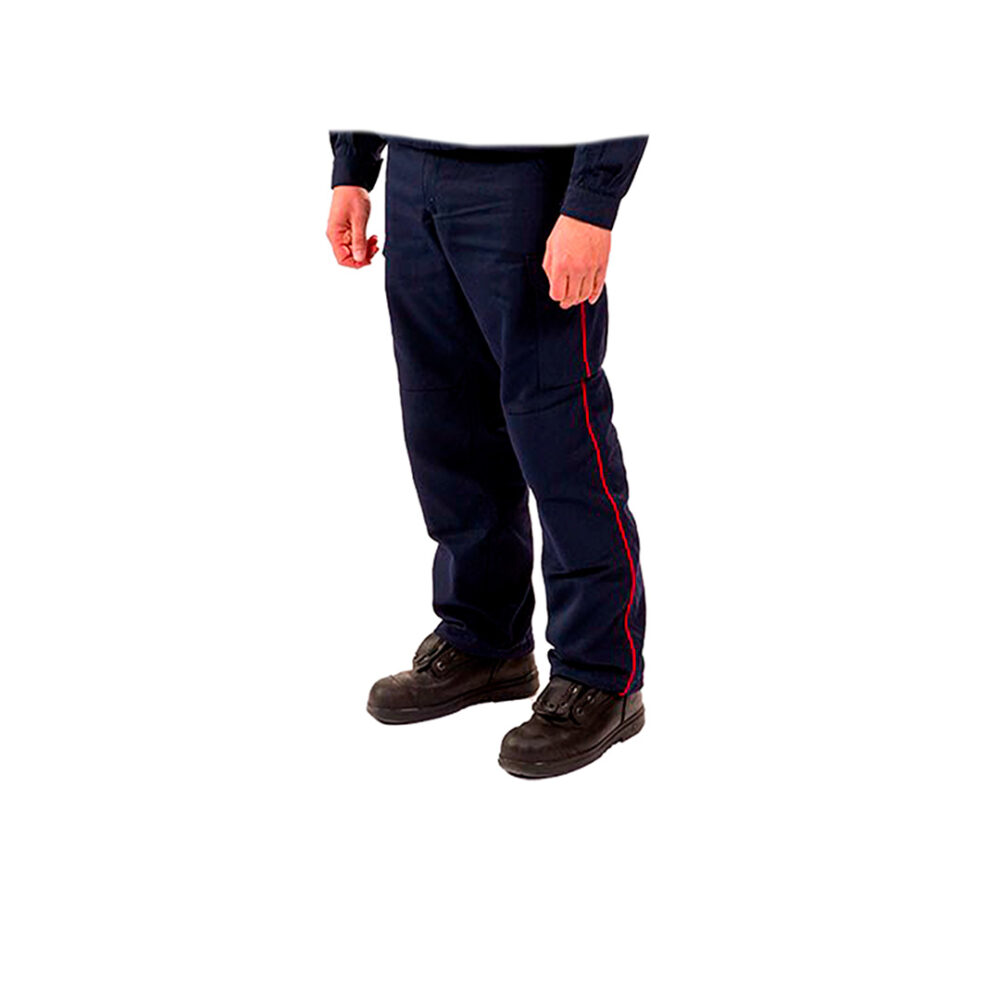 Kvaliteetsed antistaatilised püksid, mis on spetsiaalselt loodud tuletõrjujatele.