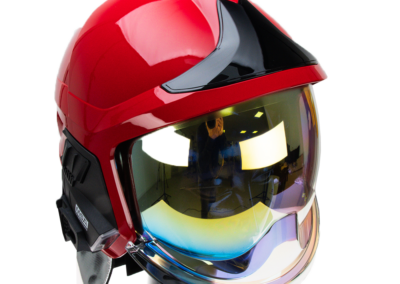 Roter F1-Helm